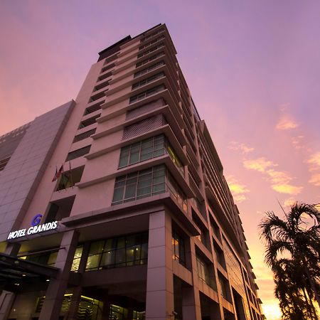 Grandis Hotels And Resorts Kota Kinabalu Exterior foto