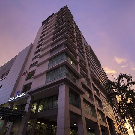 Grandis Hotels And Resorts Kota Kinabalu Exterior foto