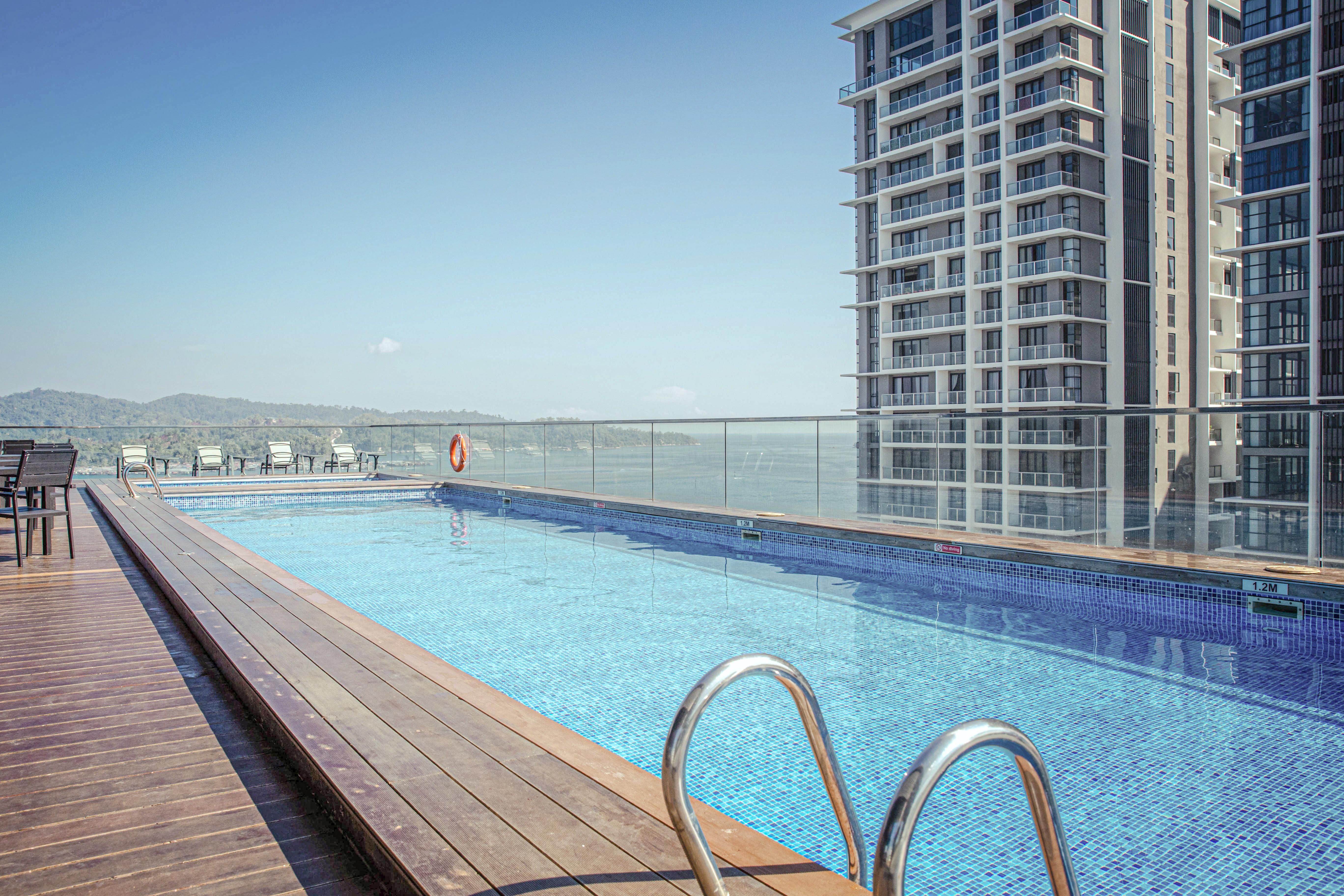 Grandis Hotels And Resorts Kota Kinabalu Exterior foto